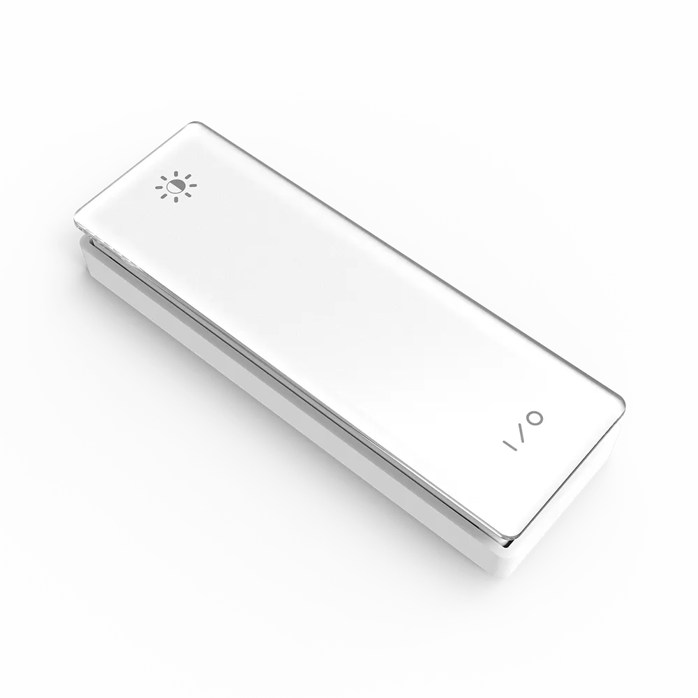 A glass white smart kinetic switch